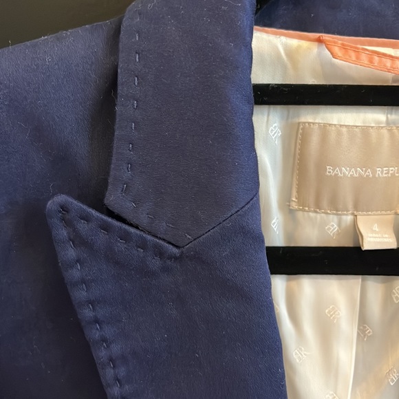 Navy blue blazer with gold buttons - Picture 6 of 8